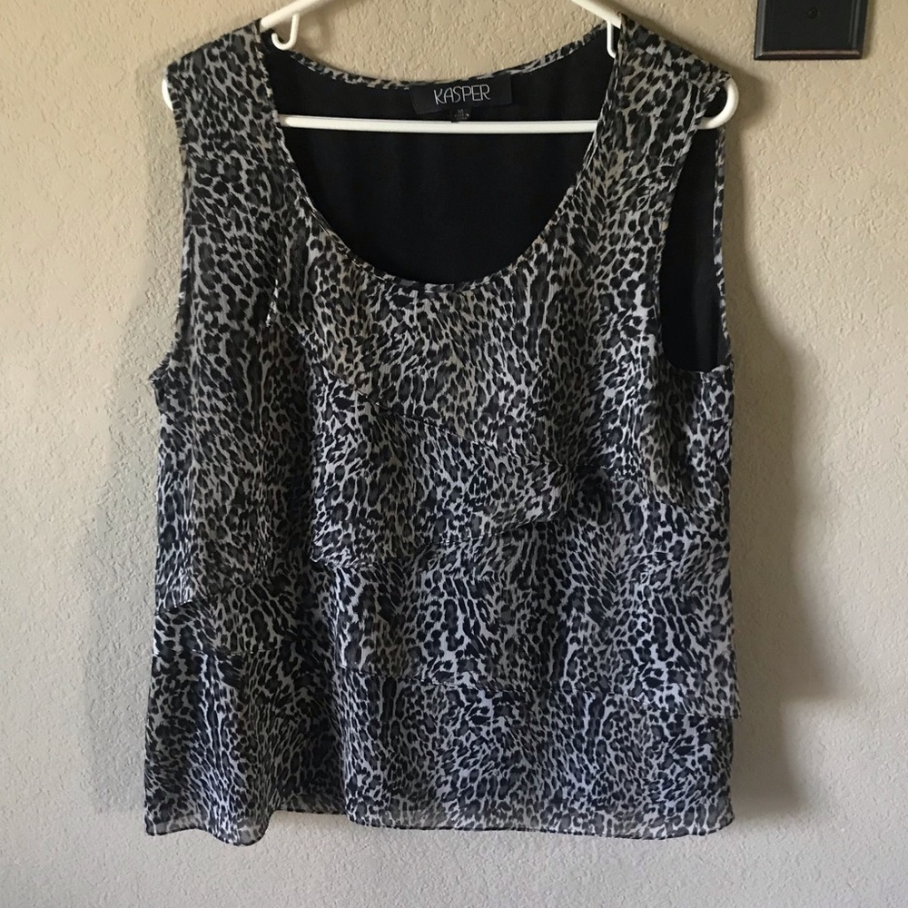 animal print top